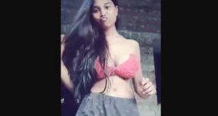 Desi Hot Girl Showing Her Nude