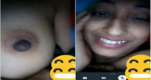 Aunty Shows her Boobs and Pussy on VC