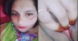 Horny Girl Fingering With Dirty Hindi Talking