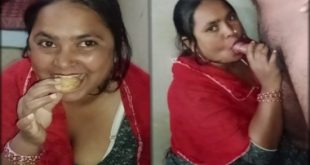 Desi Bhabhi Eating Cum with Biscuit After Sucking Cock
