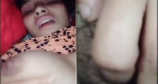 Horny Bhabi Sucking Boobs Update